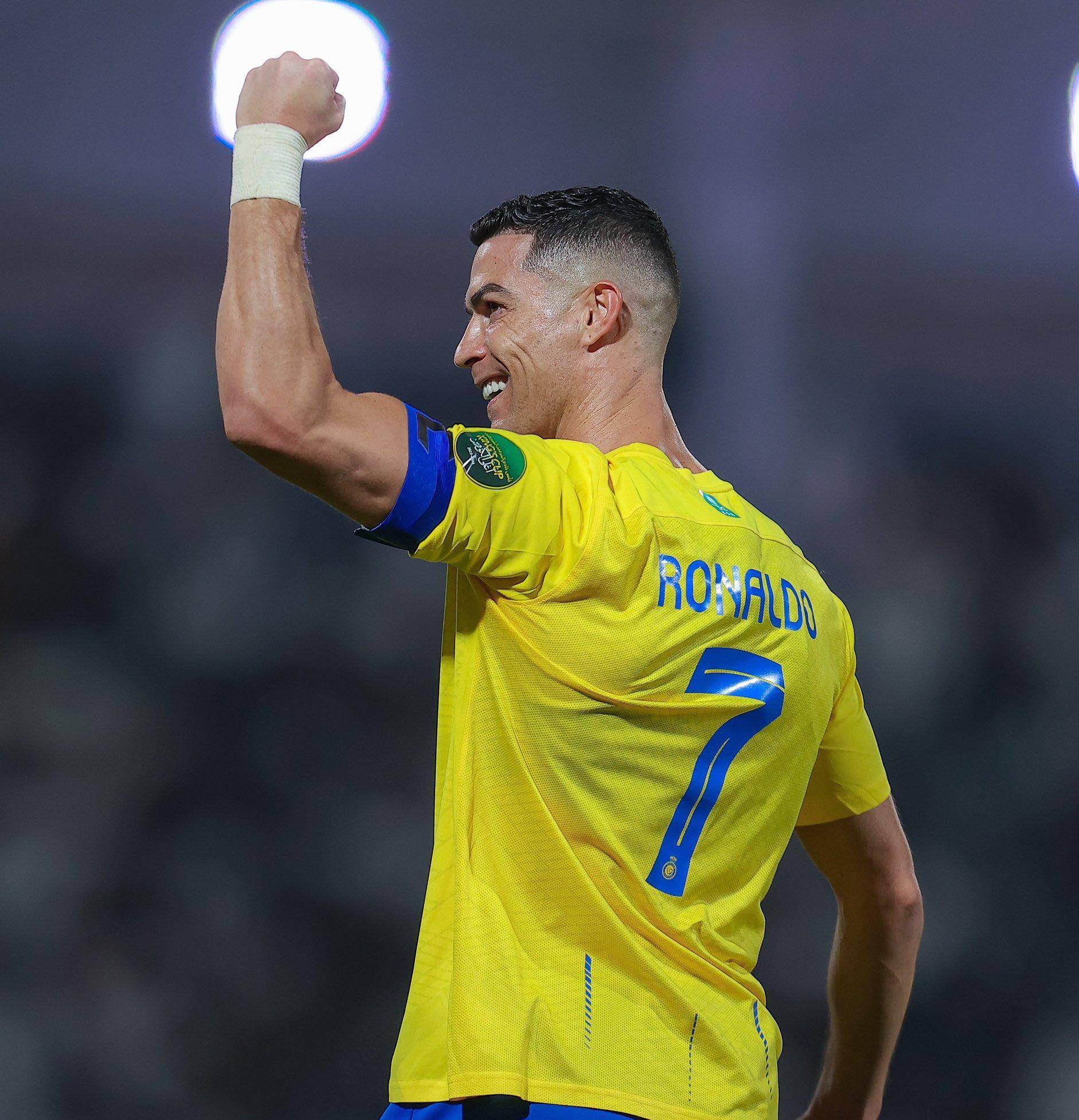 圣保利vs柏林联合：杰克逊-欧文、藤田让瑠奇马首发，汤姆-罗特、容诺夫出战