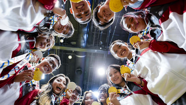 欧冠唯一0分球队，阿贾克斯首次遭遇欧战8连败