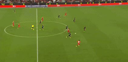 输给米兰后拉齐奥对主裁判不判罚点球不满，决定新闻沉默