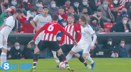 英超半场：福登开场闪击，格瓦迪奥尔破门，曼城2-0利兹联