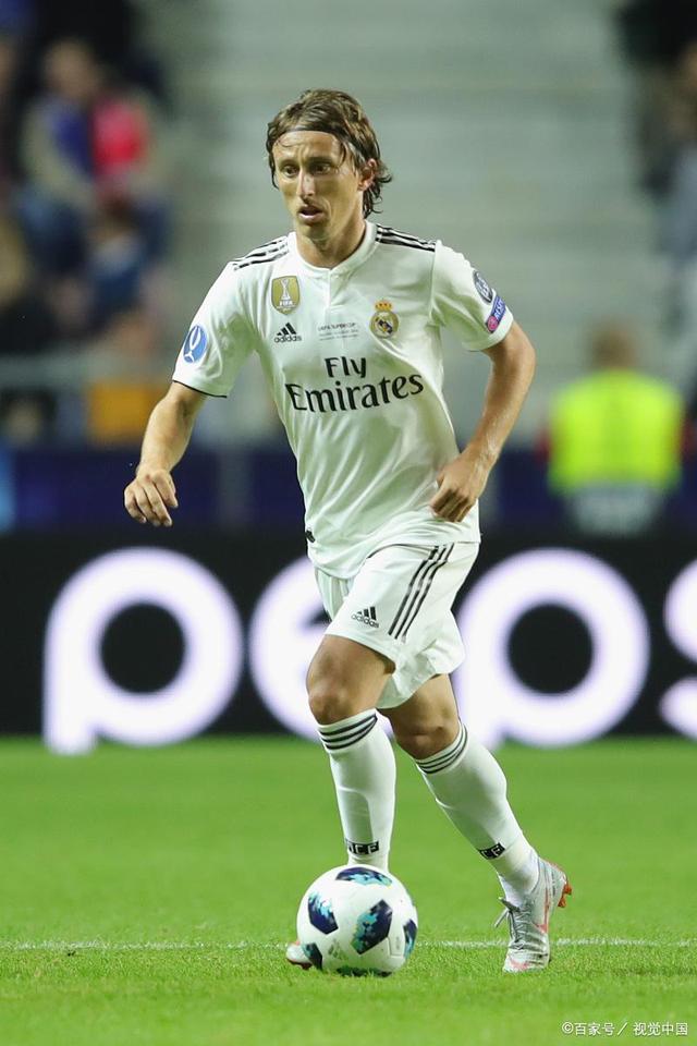 发挥出色！兰德尔18中9贡献28分9板，个人近7场最高分