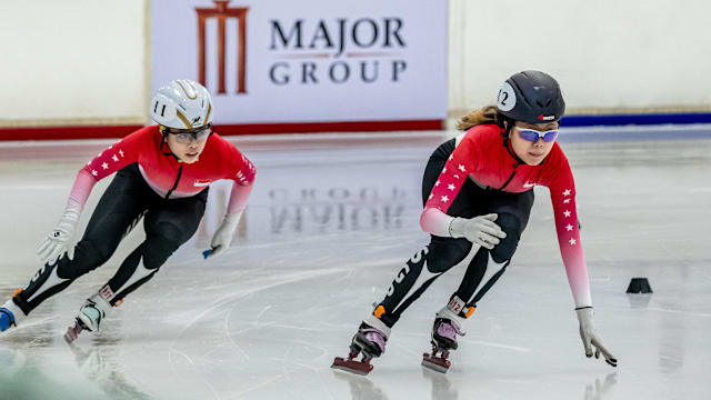 如今足坛的老队友相聚：