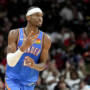 王曼昱打出 王曼昱打出